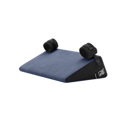 Wedge (with ties)